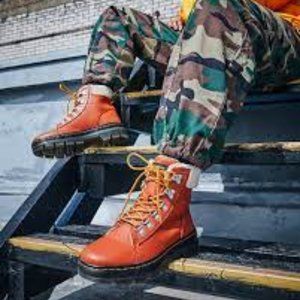 Dr. Martens Combs sherpa fur leather boot chestnut brown shoes size 9